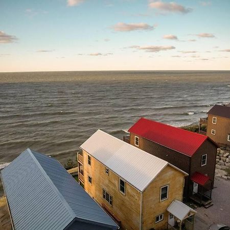 Charming Lakeview Cabin Near Geneva-On-The-Lake! Ashtabula Extérieur photo