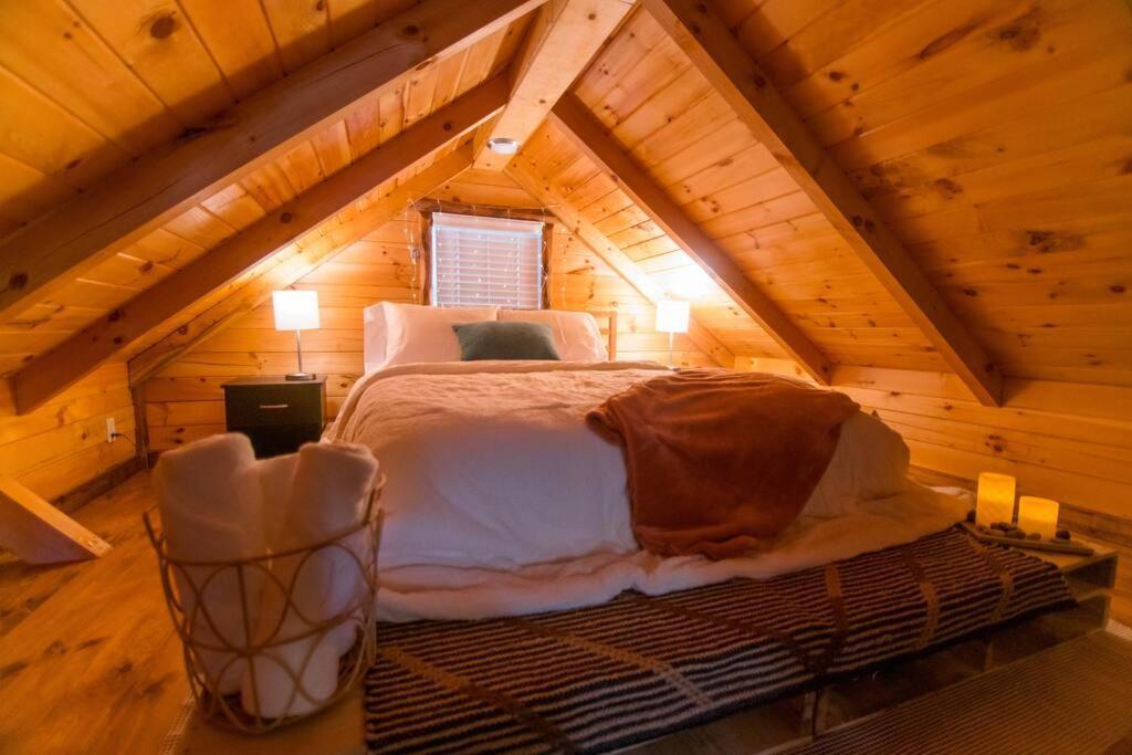 Charming Lakeview Cabin Near Geneva-On-The-Lake! Ashtabula Extérieur photo