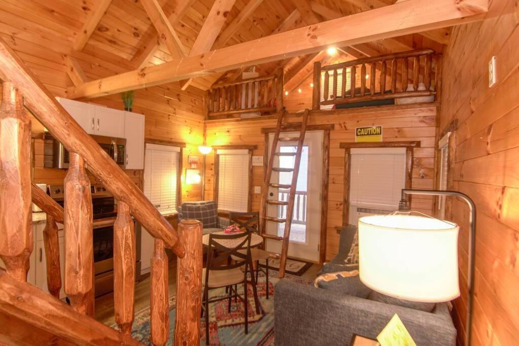 Charming Lakeview Cabin Near Geneva-On-The-Lake! Ashtabula Extérieur photo