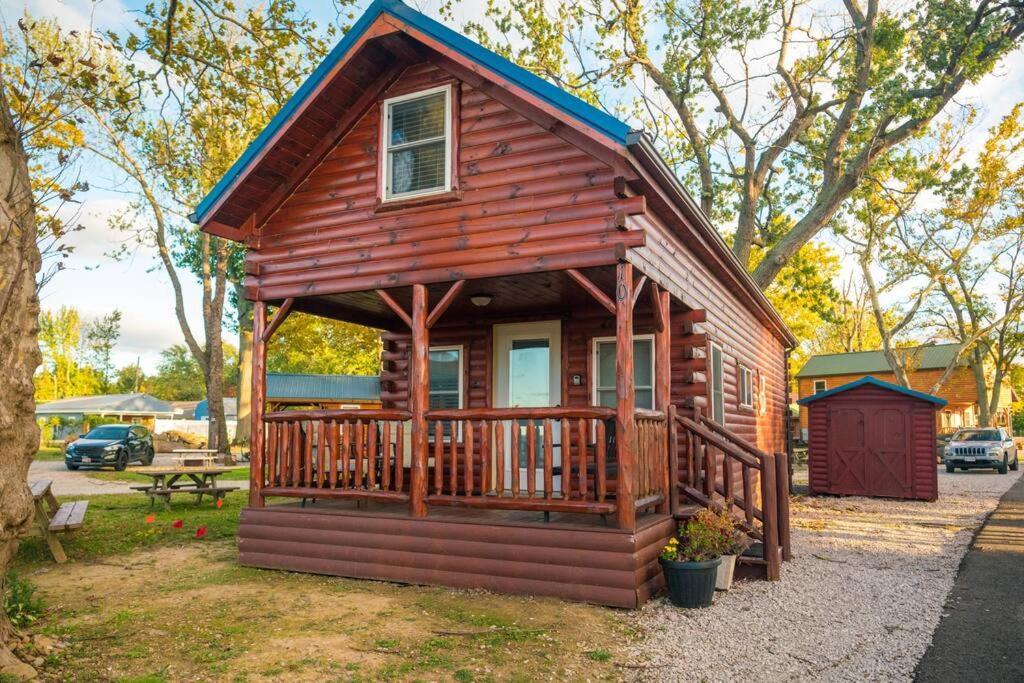 Charming Lakeview Cabin Near Geneva-On-The-Lake! Ashtabula Extérieur photo